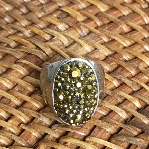 Stainless Steel Silver Rhinestone Ring Sparkly Size 8 - Picture 5 of 6